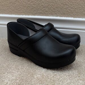 Classic Black Womens Clogs